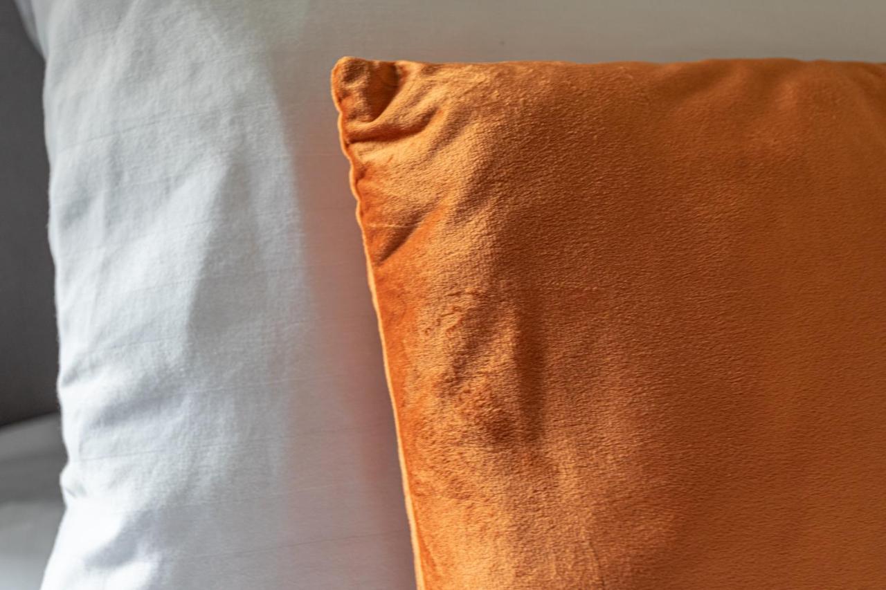 Milton Stays - Cosy 2 Bed House, 15 Min Walk To York City Center, For Up To 6 - With Period Features, Fireplace, Superfast Wi-Fi, Private Garden, Free On Street Parking Kültér fotó
