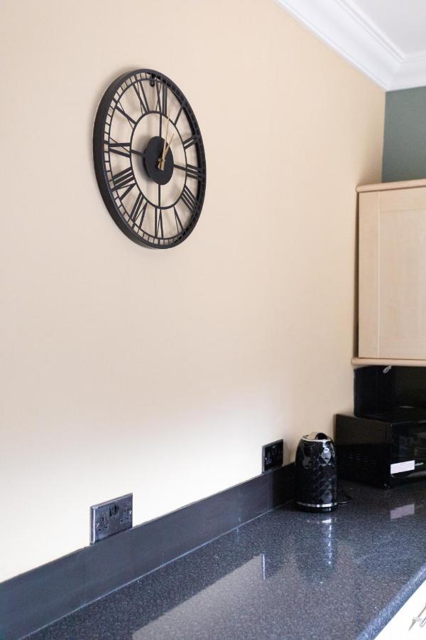 Milton Stays - Cosy 2 Bed House, 15 Min Walk To York City Center, For Up To 6 - With Period Features, Fireplace, Superfast Wi-Fi, Private Garden, Free On Street Parking Kültér fotó