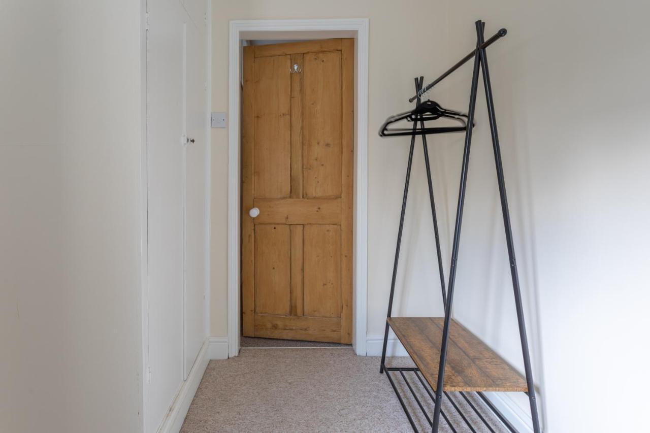 Milton Stays - Cosy 2 Bed House, 15 Min Walk To York City Center, For Up To 6 - With Period Features, Fireplace, Superfast Wi-Fi, Private Garden, Free On Street Parking Kültér fotó